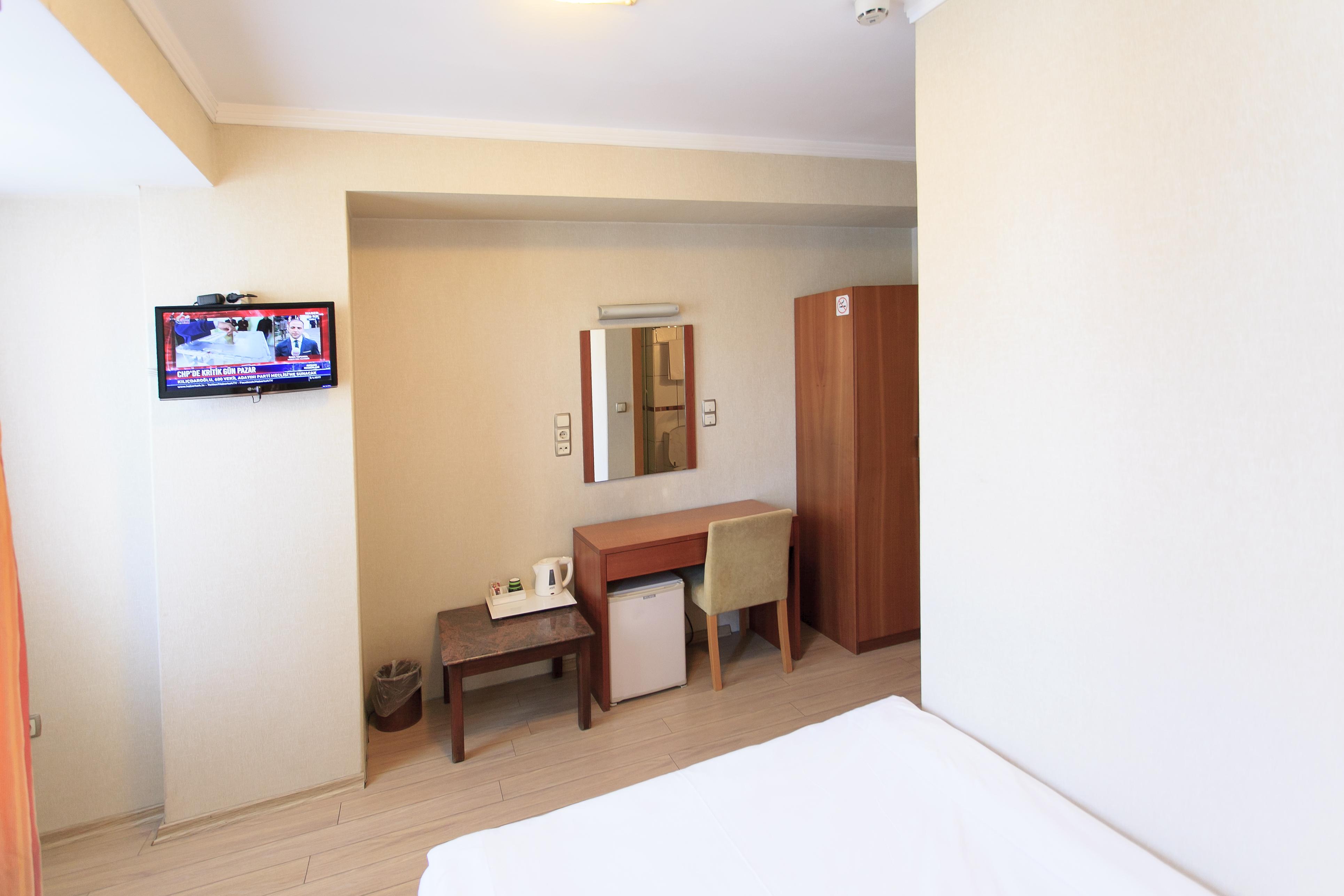 Hotel Inter Истанбул Екстериор снимка